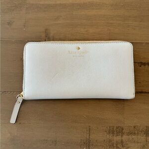 Kate Spade zip around wallet